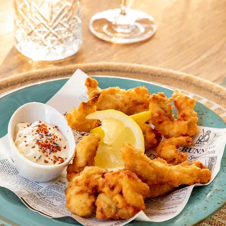 Riva Club I Boutique I Restaurant